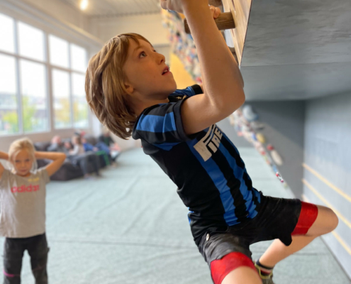 Bouldern mit der Jugend des SCR Fulda Bouldern mit der Jugend des SCR Fulda