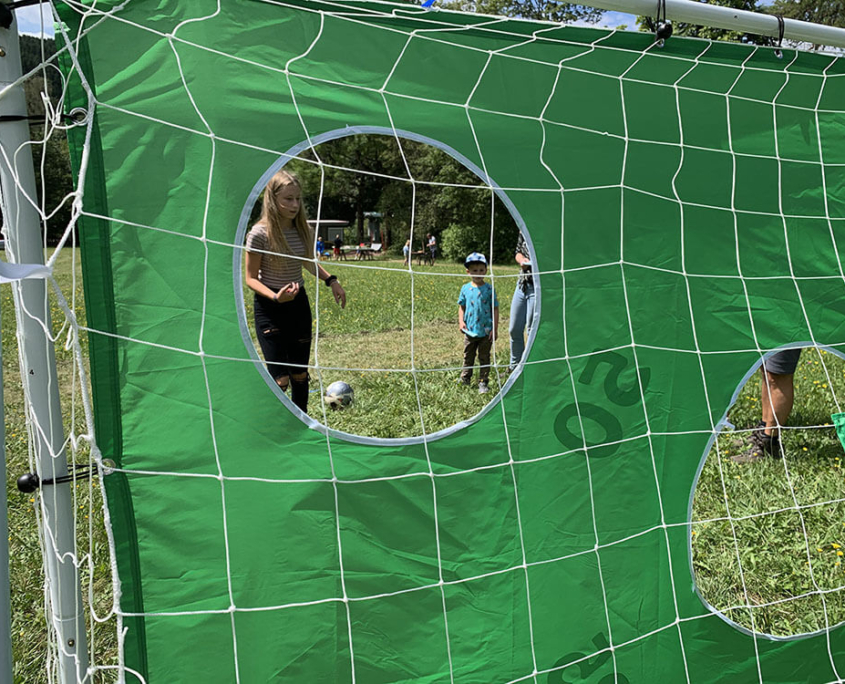 Torwandschiessen beim Sommerfest am Simmelsberg des SCR Fulda